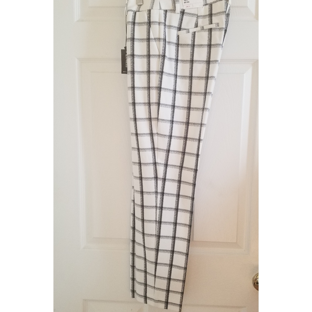 🆕️ || Express Columnist Ankle Mid Rise Pants